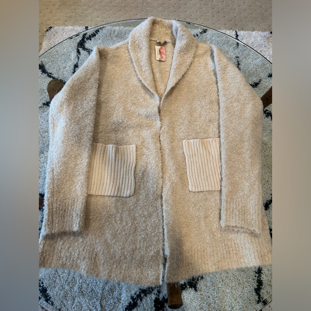 Magnolia Boutique Fuzzy Cardigan, Size L - Picture 7 of 8